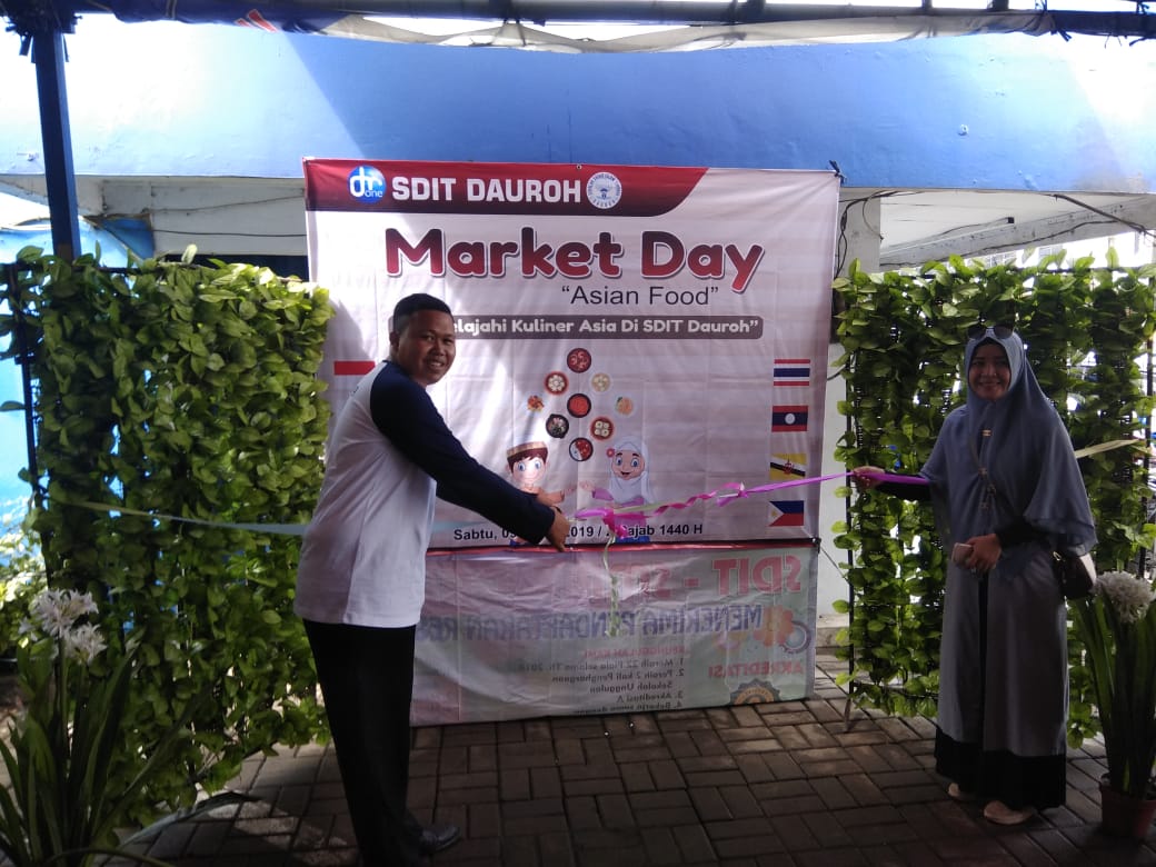 image Lomba Cerdas Cermat dan Market